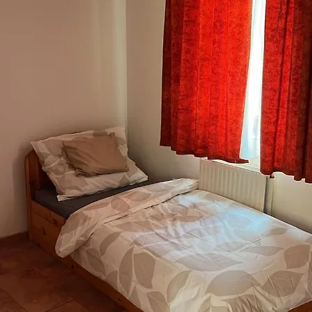 Lisbet Cottage2 Apartment Kecskemet