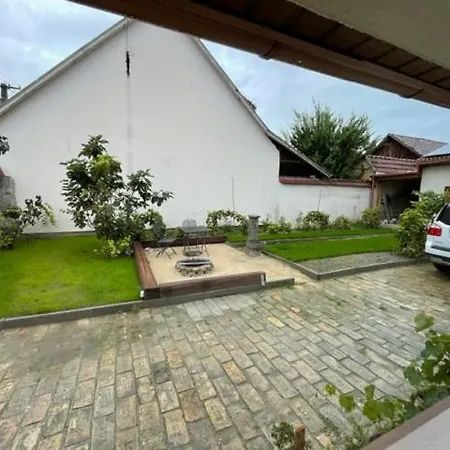 Lisbet Cottage2 * Kecskemét