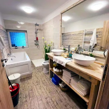 Appartement Lisbet Cottage2 *